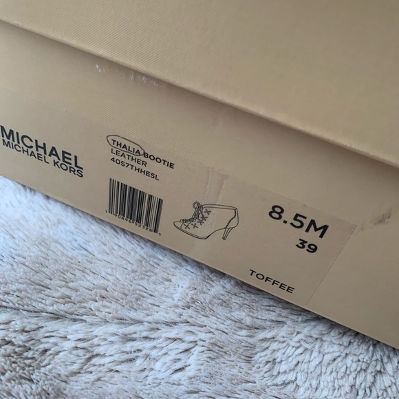 Micheal Kors high heels Size 8.5 - Picture 4 of 7